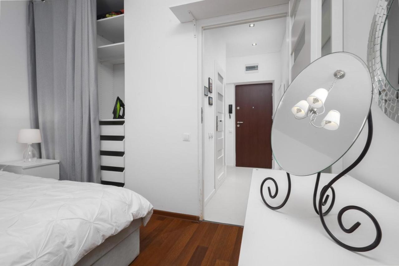 Hotel Black&White Krakau Exterior foto